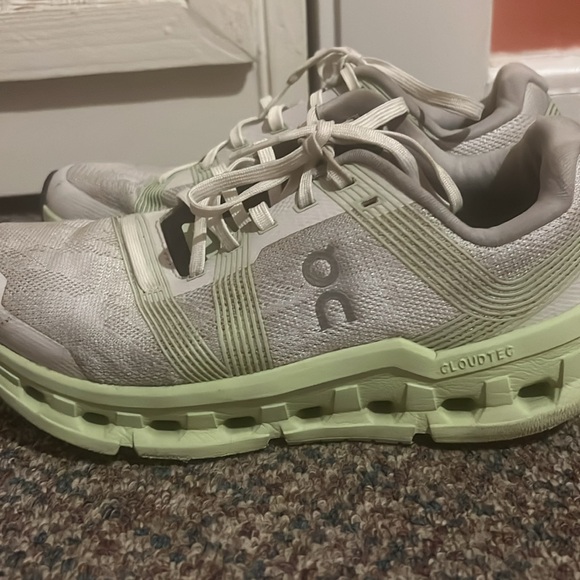 On Running‎ On Cloudgo Frost Hay White Green Shoes size 6.5 - Picture 6 of 10